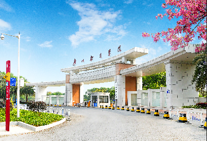 校门图片1.png